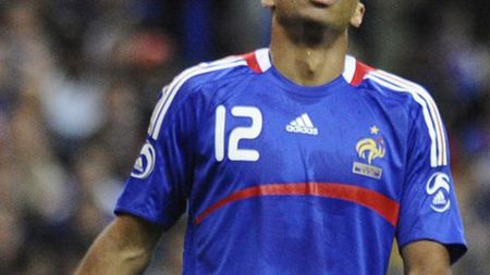 'Titi' a dat-o în bară!