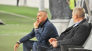 "Am bagajele mereu făcute!" Meciul cu Petrolul, decisiv pentru Grigoraș. Trică și Miriuță îi suflă în ceafă