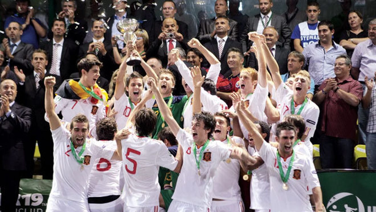 Spaniolii, "campioni absoluți" la fotbal:** la seniori, la juniori, la tineret și la fete!