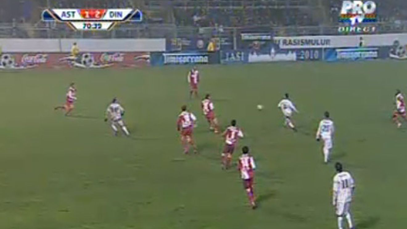 Dinu admite că s-au comis erori în favoarea 'câinilor':** 'Ofsaid-ul la Păun e discutabil'