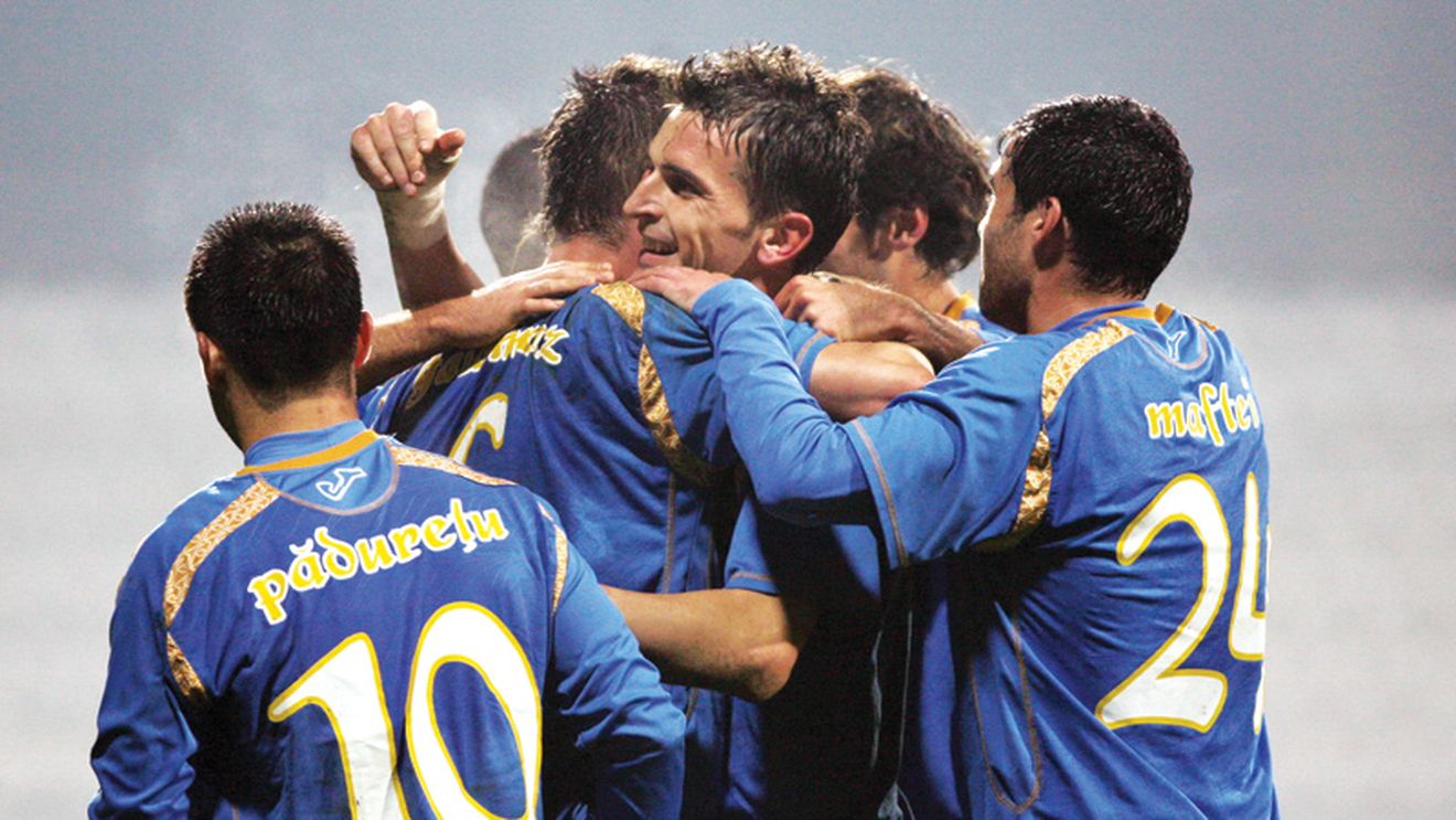 Salvați de Unirea!** Tot cu 6 echipe în cupele europene