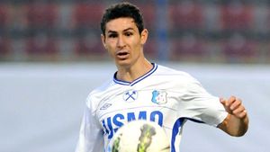 Stoican îl vede titular pe Pleașcă, la Steaua: "Când eram la Dinamo, aveam meciuri grele cu el în teren" Ce favorită la titlu are noul antrenor al Pandurilor