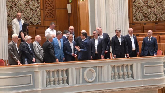 Steaua 86, la Parlament. Câștigătorii Cupei Campionilor Europeni, aplaudați de aleșii României