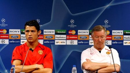 Pleacă Ferguson, se întoarce Ronaldo?** Ce planuri își fac englezii după ultima înfrângere a lui Manchester United