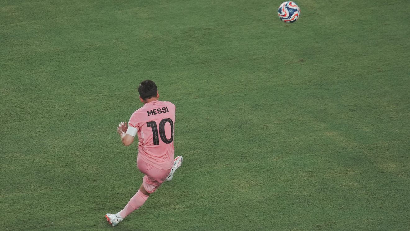 Messi, gol şi victorie uriaşă cu FC Porto la Campionatul Mondial al Cluburilor
