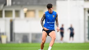 Crește prețul lui Dennis Man. Parma l-a luat în pregătire și așteaptă oferta