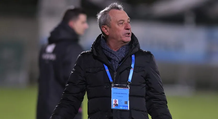 Mircea Rednic este în cel mai dificil moment al carierei sale de antrenor