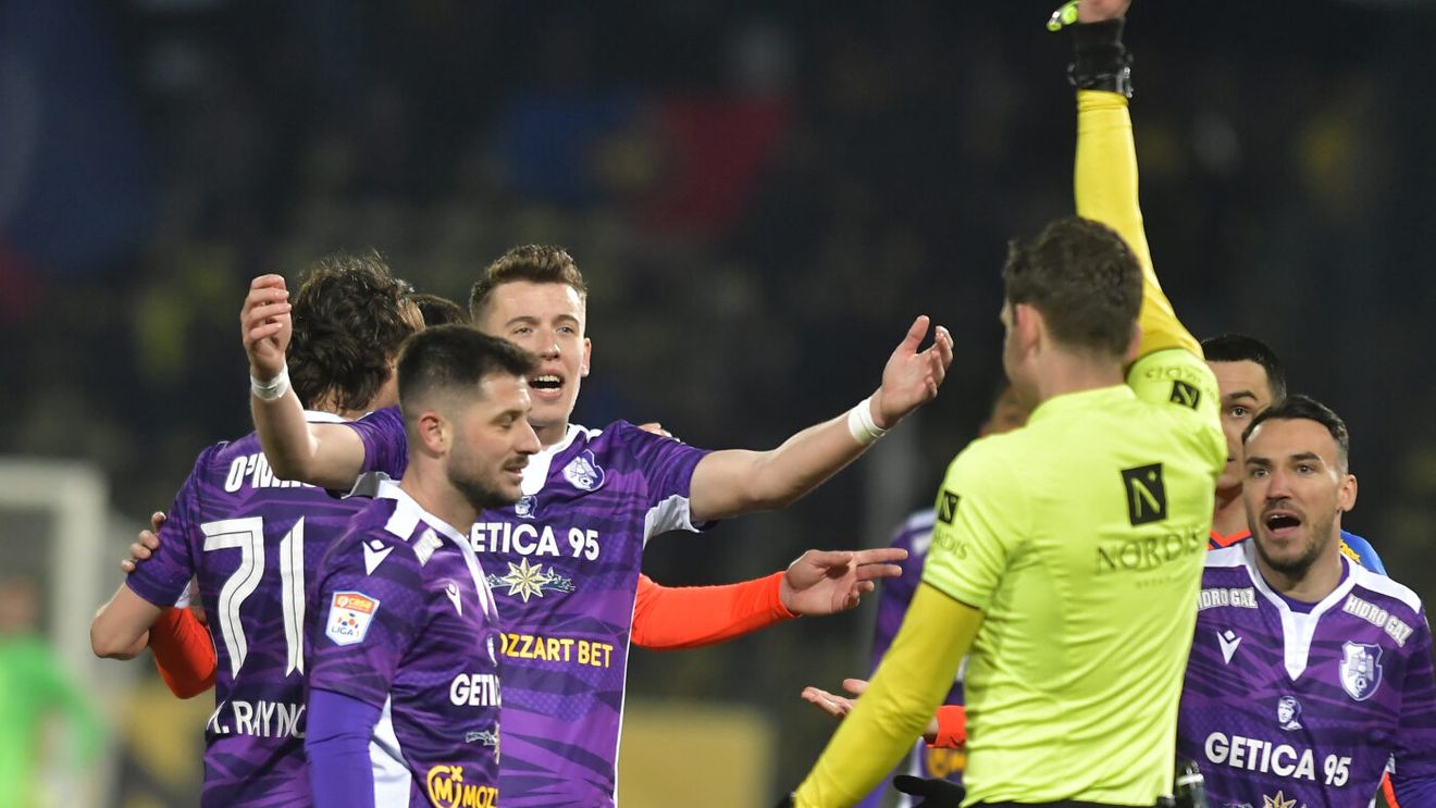 SuperLiga: Specialele rundei 14 se pariază la super-cote »»