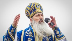 Gigi Becali, luat peste picior!  ÎPS Teodosie, tehnicianul FCSB-ului? „Ne așteptăm ca următorul antrenor să fie el!”?