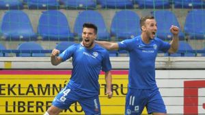 Alexandru Băluță, aproape de cel de-al treilea trofeu în Cehia! Românul s-a calificat cu Slovan Liberec în finala Cupei
