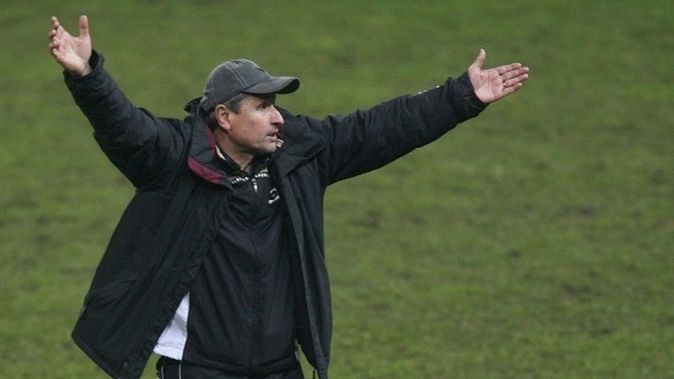 "Nu ar fi o surpriză dacă am bate Steaua!"** Vezi ce zice Mulțescu de Bonfim și Ricardo