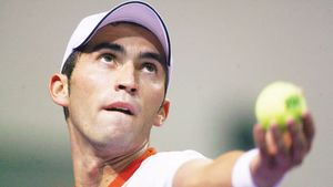 Perechea Tecău-Lindstedt, în semifinale la Rotterdam