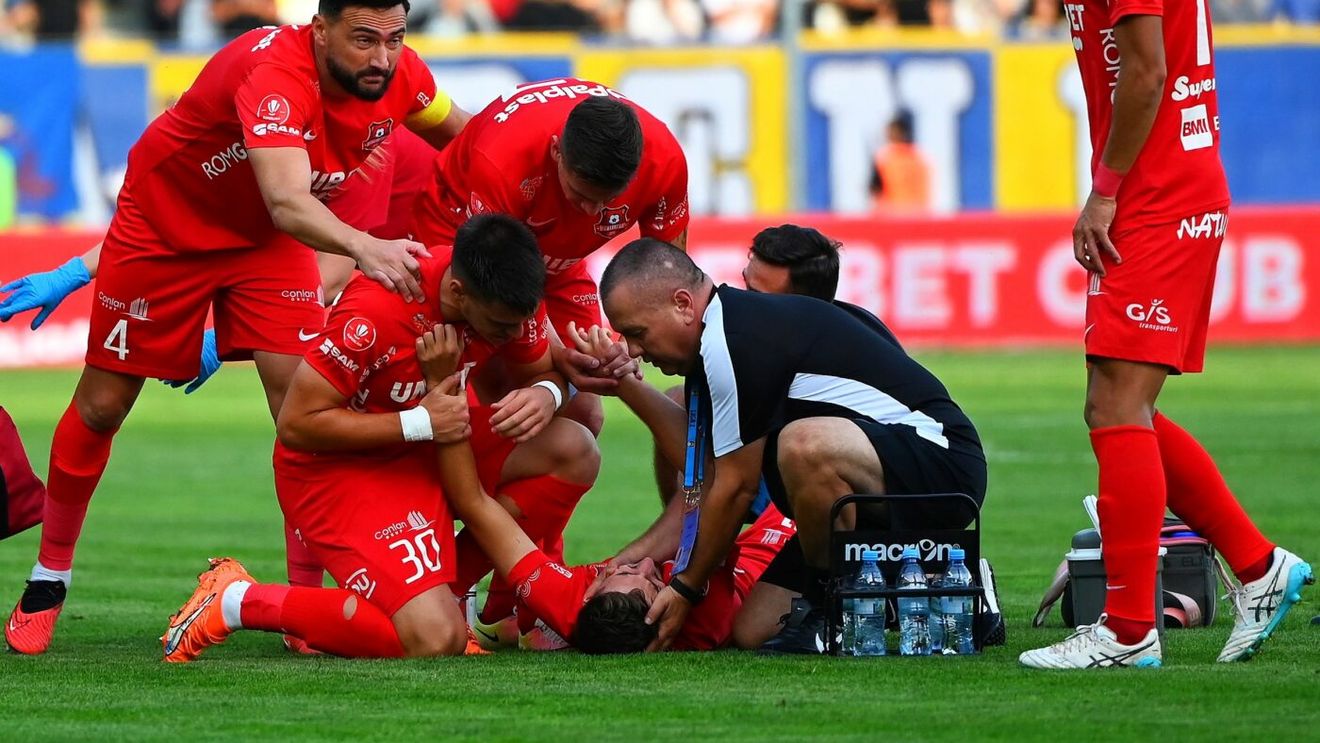 Prima imagine cu Dragoș Iancu pe patul de spital, după accidentarea groaznică de la Ploiești! Cum a fost surprins fotbalistul lui Hermannstadt și diagnosticul final pus de medici: „Mâine va fi operat!” | FOTO EXCLUSIV
