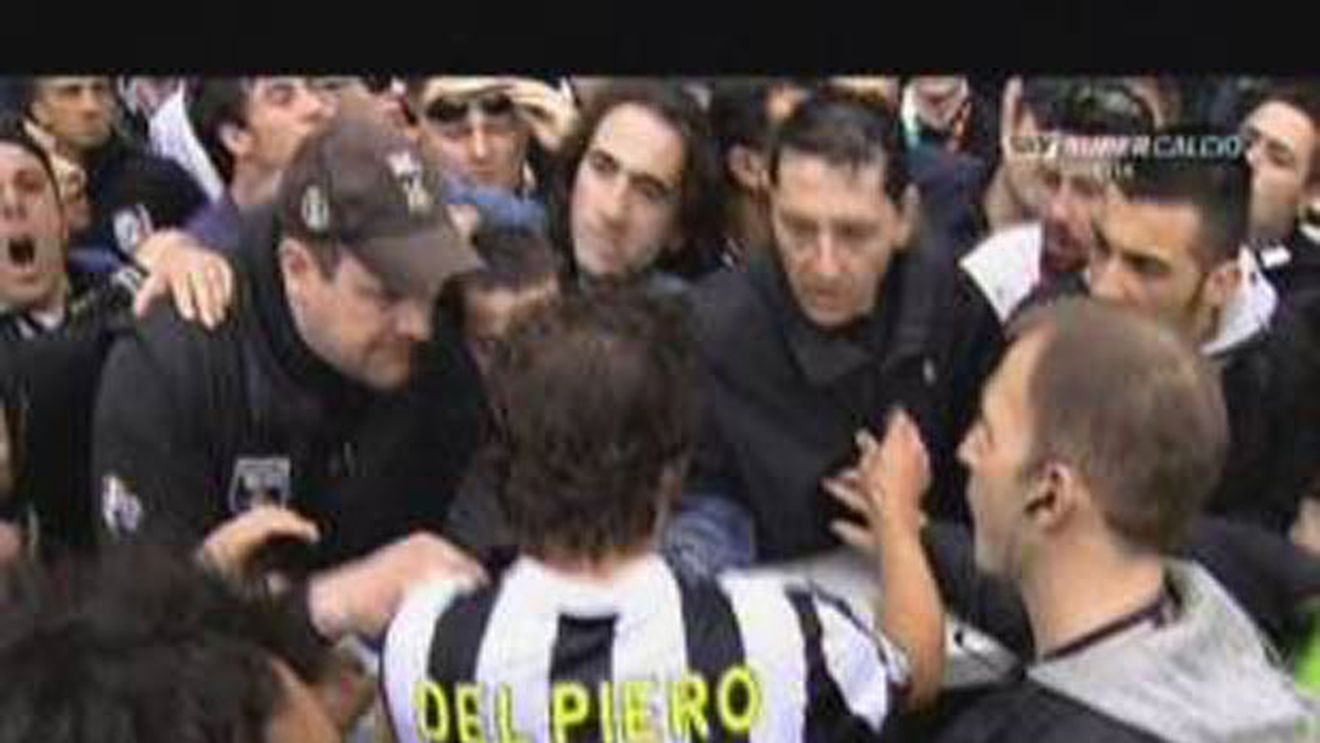 Juventus - Parma, întrerupt din cauza incidentelor din tribune!