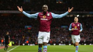 Transfer de clasă pentru Liverpool. "Cormoranii" au plătit peste 45 de milioane de euro pentru aducerea lui Christian Benteke de la Aston Villa