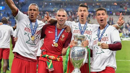 Un câștigător al Campionatului European îl așteapta cu nerăbdare pe Dennis Man la Parma. „Poate să învețe limba cu el!”