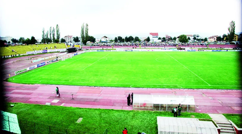 Stadionul fantomă!** Ieri Buzău, azi Pitești! Și totuși, Steaua va juca în Ghencea?!