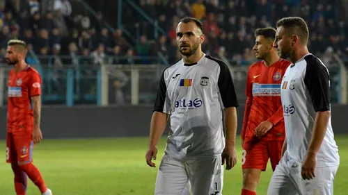 FOTO | S-au frecat la ochi când au văzut cum a ieșit pe teren. Ce număr a purtat un fotbalist de la Unirea Alba Iulia