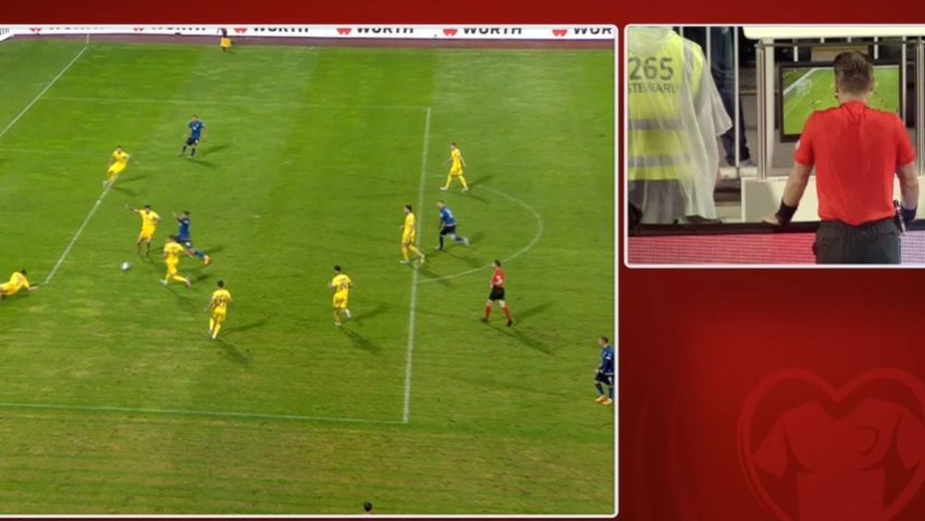 Faza în care românii au înghețat: Kosovo a marcat, dar arbitrul olandez a fost chemat la VAR! Apoi, fotbaliștii lui Iordănescu s-au bucurat ca la o reușită a lor. Reacția comentatorilor spune tot: „Am scăpat cu fața curată!”