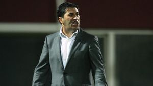 "Peseiro trebuia suspendat 3 ani după ce a fost eliminat de 4 ori!"