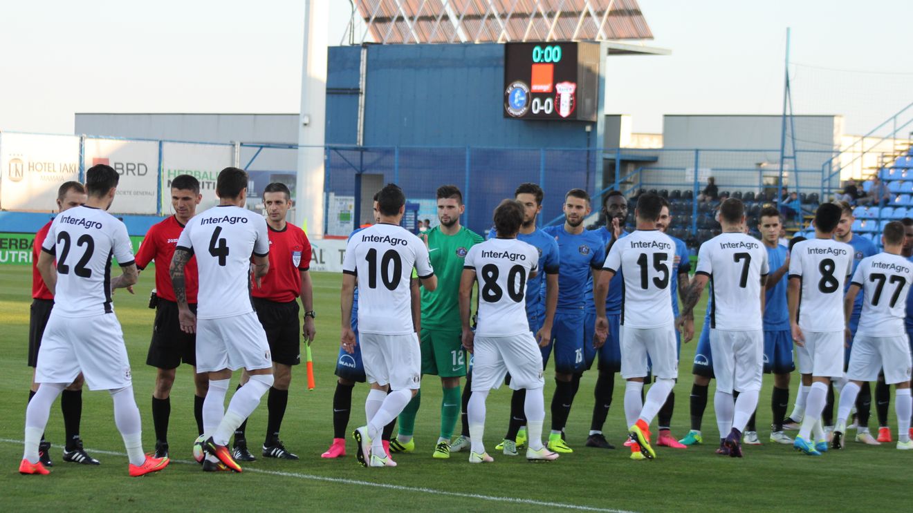 Matul la "Rege", pasiunea lui Șumudică! Astra bate Viitorul, 3-1, și se califică în semifinalele Cupei României. Meciul important pentru Hagi se joacă luni, la Giurgiu