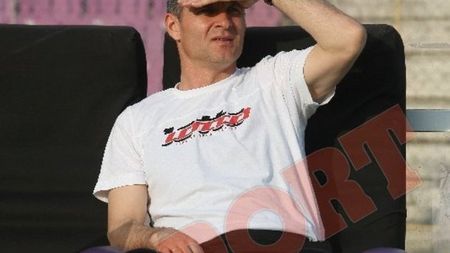 S-a sucit: "Am reacționat la nervi! Dacă pot lucra în anumite condiții, rămân"