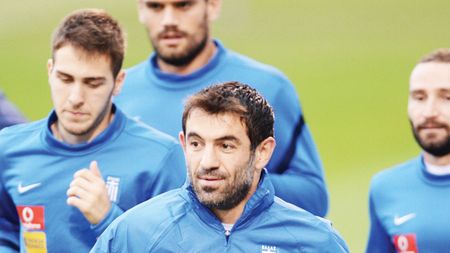 Karagounis, titular la București