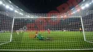 Portarul lui Ajax oferă o explicație CIUDATĂ‚ pentru înfrângerea de la București!** "Asta ne-a costat calificarea!"