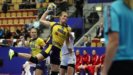 Prima reacție după victoria muncită cu Cehia: "Sunt foarte mici și ne-au bulversat. Acum erau aici, acum nu mai erau". Jucătoarea care va avea un rol-cheie în "finala" cu Danemarca