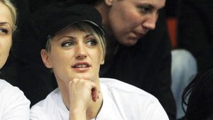 Ramona Maier află azi dacă joacă!