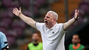 Ce s-a întâmplat în vestiarul giuleștenilor, după Unirea Slobozia - Rapid București 1-2. Cristi Manea a dezvăluit ce a făcut Marius Șumudică