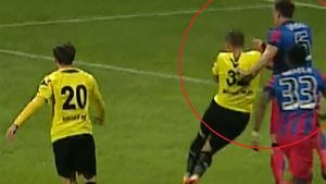 Brașovenii plâng după punctele pierdute în fața Stelei și acuză arbitrajul! Crăciunescu a confirmat faultul lui Gardoș: "Tudor n-a văzut"