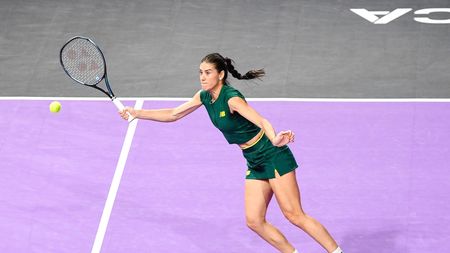 Înfrângere dramatică pentru Sorana Cîrstea la Indian Wells, după ce a avut două mingi de meci. Jaqueline Cristian a urcat spectaculos în turul al treilea