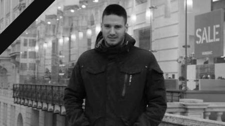 Un fan al echipei Steaua Roșie Belgrad a fost înjunghiat în inimă și a murit în această dimineață