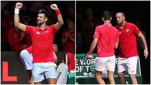 La un pas de bătaie, în timp ce Novak Djokovic dădea interviu! Scene incredibile în Cupa Davis: cum i-a pus la punct sârbul pe fanii britanici. FOTO & VIDEO