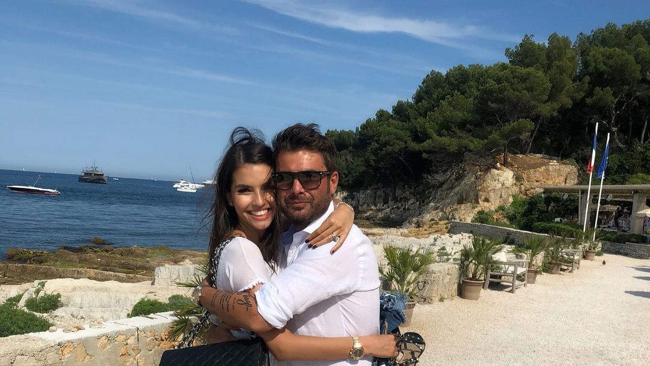 Adrian Mutu, așa cum nu l-ai mai văzut niciodată de Revelion! Cum l-a transformat soția Sandra pe "Briliant" | VIDEO