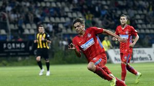 Nu a dat BAC-ul, dar a marcat în Europa League. Discurs superb al lui Cristian Dumitru, puștiul de 17 ani care a înscris pentru FCSB: "E cea mai frumoasă zi din viața mea"