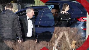 Primele imagini de la cununia lui Ianis Hagi! Socrul mare Gică Hagi, apariție spectaculoasă! SUPEREXCLUSIVITATE