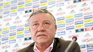 „Ori acum, ori 2014!"