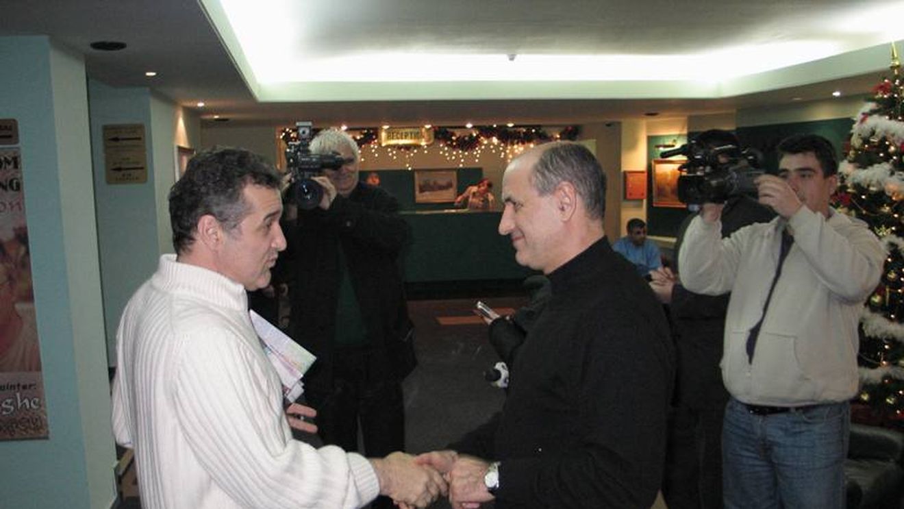 "Ă‚știa de la Rapid nu se supără, că ei sunt țigani curați, pur-sânge"