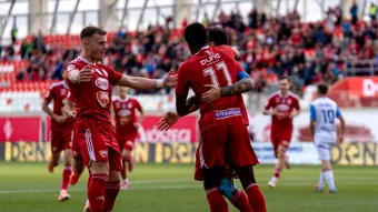 ”Șeful” de la Sepsi OSK vrea mai mult, dar Liga 2 nu e ușoară. Attila Hadnagy ”l-a dat de gol” pe Laszlo Dioszegi și a numit rivala care va promova direct: ”Va fi acolo, pe primele două locuri”