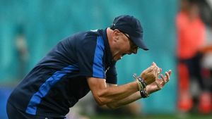 Răsturnare de situație în Superliga cu antrenorul care era ca și demis! Poli Iași ar putea să nu-l mai dea afară pe Leo Grozavu. EXCLUSIV