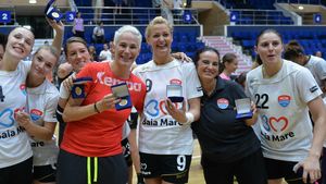 "Nu ne-am gândit că vom câștiga așa detașat". Paula Ungureanu a dezvăluit secretul victoriei clare cu Ferencvaros. Roșca: "Am reușim să le anihilăm gurile de tun"