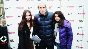 FOTO** Lato și Lupu, asediați de fete la "Ion Neculce"!** Ce l-a încântat pe fundașul stânga