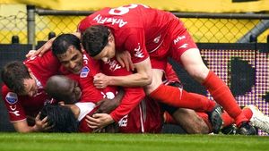 Primul titlu din istorie** pentru Twente!