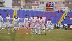Aur curat pentru moldoveni: FC Botoșani - FC Brașov 2-1. Stojkov, gol în prelungiri GALERIE FOTO 