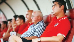 I-a convins în 90 de minute!** "Ciobotariu merită să antreneze pe Dinamo"