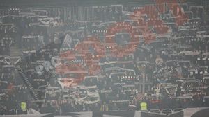 Clubul "U" Cluj, amendat în urma incidentelor provocate de proprii suporteri la meciul cu Dinamo