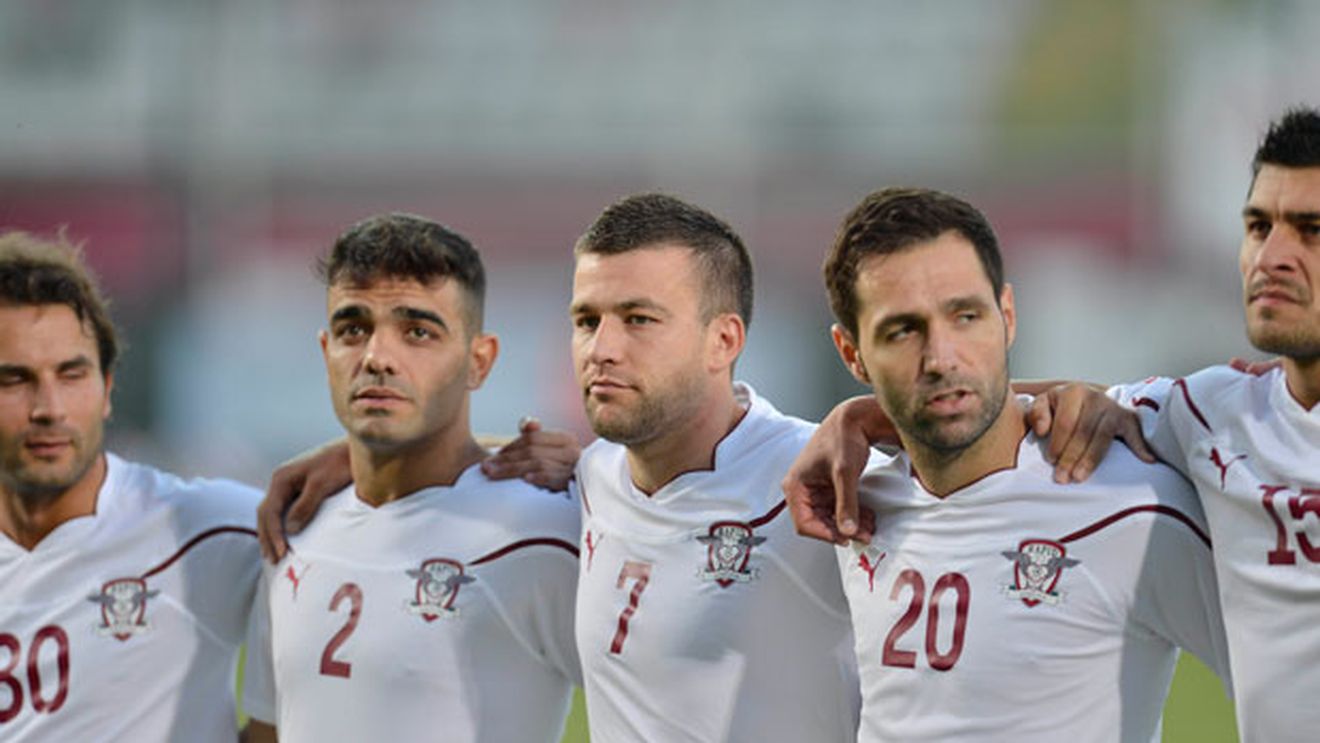 Una dintre variantele Stelei pentru banda dreaptă a picat:** "Cel mai probabil, plec afară!"