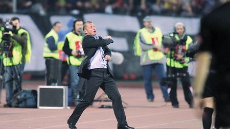 Dorinel a primit în ultima clipă dezlegarea de a sta pe bancă